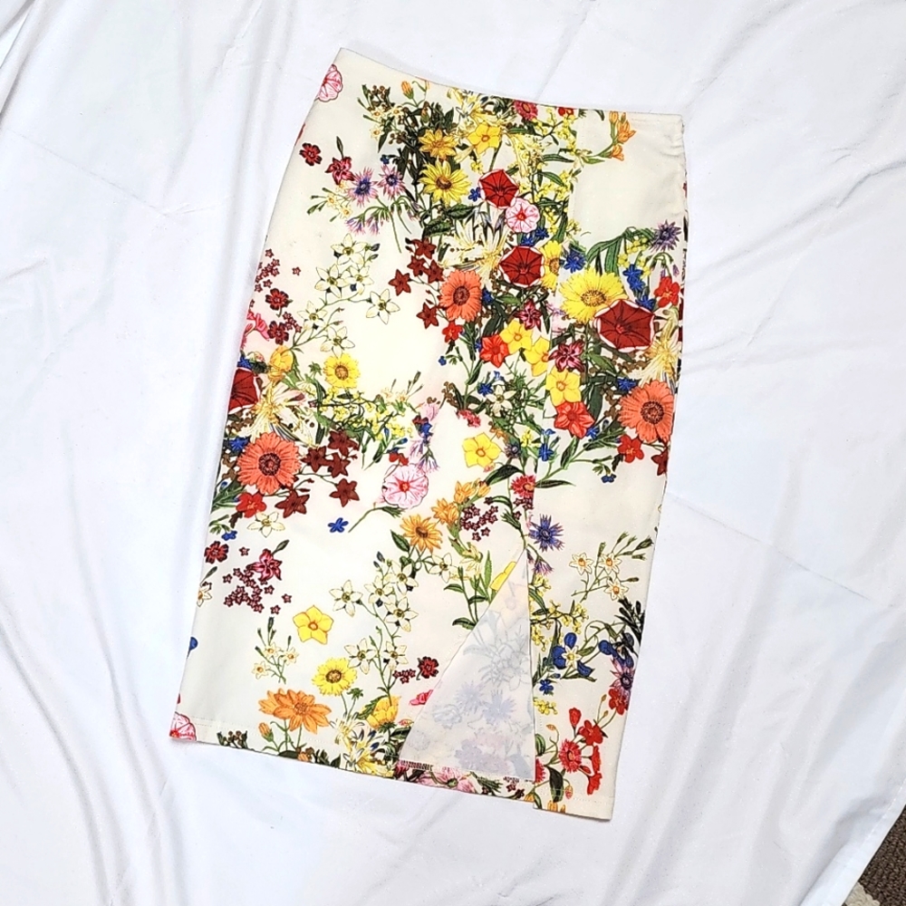 🌸 floral midi pencil skirt 🌸